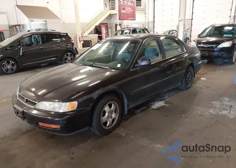 1997 Honda Accord Se из США, поврежденный, VIN 1HGCD5603VA191535